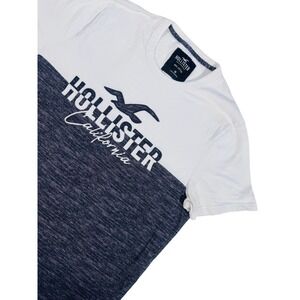 Y2K Hollister California Men's Medium T-Shirt White Navy Colorblock Graphic Tee